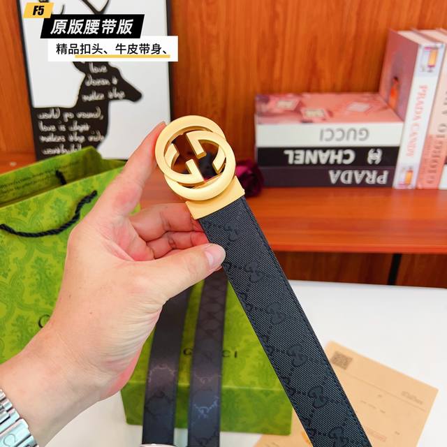 原版品质打孔 品牌：古奇G家 男款 颜色：黑 扣头：金 银 枪 扣头：原版精品纯铜五金扣头 带身：原版牛皮 尺寸：宽约：3.5Cm 长约：95Cm-125Cm