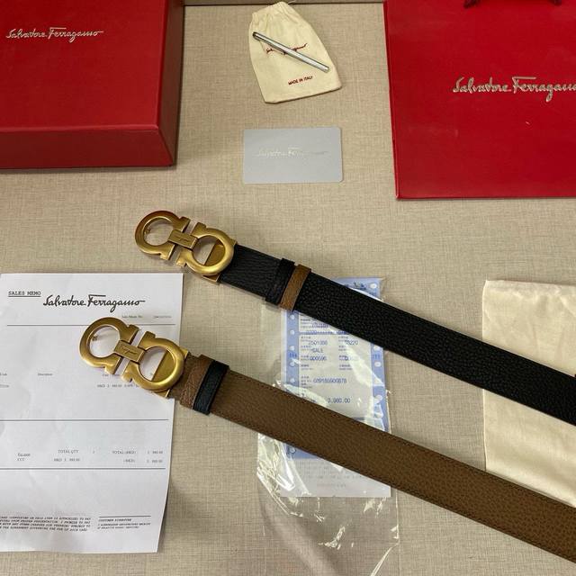 品牌：菲拉格慕Ferragamo 芯片款 等级：原版品质.头层牛皮 专柜售经典爆款开模。油边精致 电脑车线 手感柔软.实物拍摄无修饰 上身效果超好、长度可裁剪.