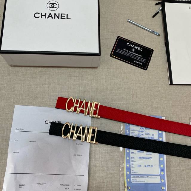 品牌:香奈儿Chanel 等级:女士皮带.定制头牛层皮.双面可用。油精边致、官同网步新款 配专全柜套包装 送眼打针 扣头:仿铜扣 长度:90 115Cm 2.5 品牌:香奈儿Chanel 等级:女士皮带.定制头牛层皮.双面可用。油精边致、官同网步新款 配专全柜套包装 送眼打针 扣头:仿铜扣 长度:90 115Cm 2.5