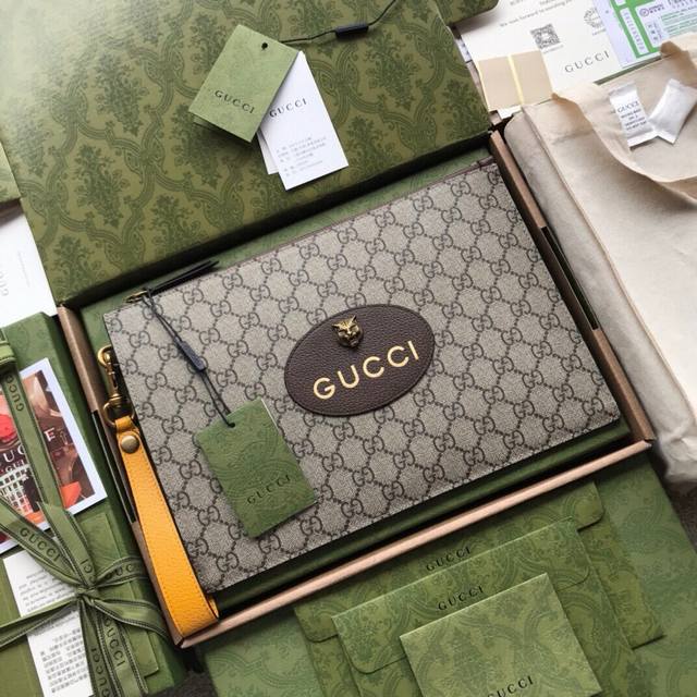 批 原单 型号：Gucci K0757 复古风格皮革配饰系列采用Gg Supreme高级 人造帆布打造，装饰椭圆型皮革标签米色 乌木色Gg ，可分解材料 制作6