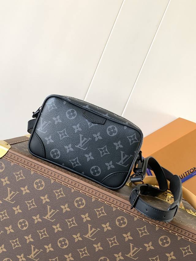 M14253黑花 M14058老花 顶级原单 变码芯片163C TrocadéRo 迷你手袋采用 Monogram 帆布材质、复古牛皮革镶边及加固前包角，向路易