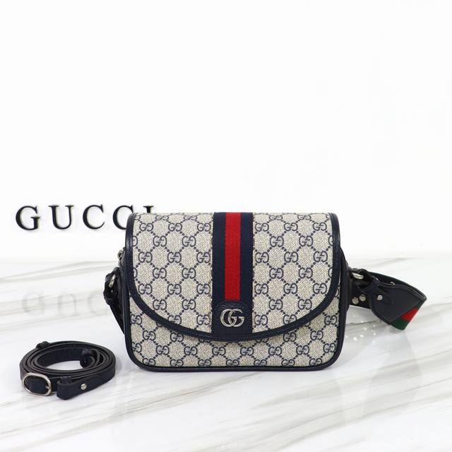 专柜品质，原厂皮，款号722117蓝胶蓝皮尺寸：宽23X高17X侧宽7。现货出货！