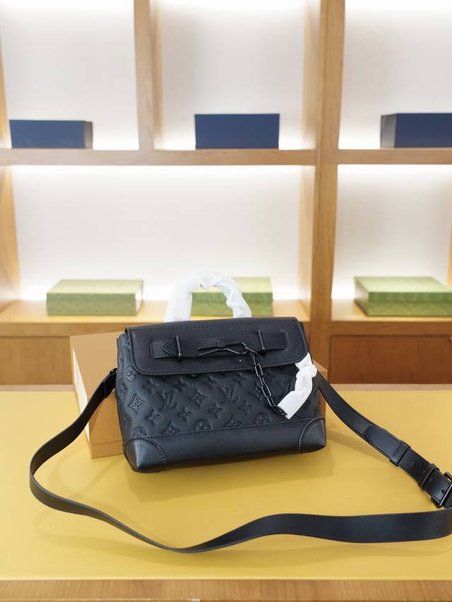 路易威登 官网同步 高版本 斜挎单肩背包 永恒不过时的标志性产品 纯原单小牛皮 顶级五金制作 非市面普通版本 今年Lv最爱的款式 全部实拍 实用性非常高 完全不
