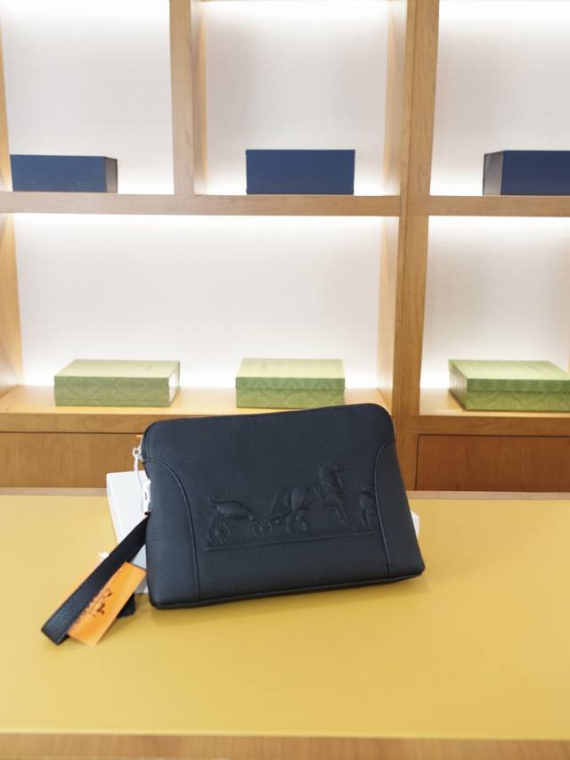 Hermes 爱马仕 官网同步 高版本 手拿包 全球轰抢单品 原单牛皮制作 质感超好 日常出门经典百搭 一眼万年的款式 非市面普通货 贸易公司订单货 配礼品盒包