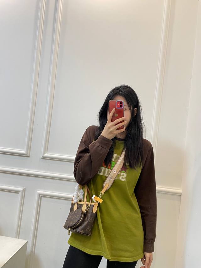 变色皮 芯片版 “折叠礼盒包官网飞机盒” Lv 中古刺绣宽肩带购物袋 超大容量的驴家网红中古购物袋 真的是谁背谁好看一年四季都百搭，做妈咪包也完全没问题，春夏搭