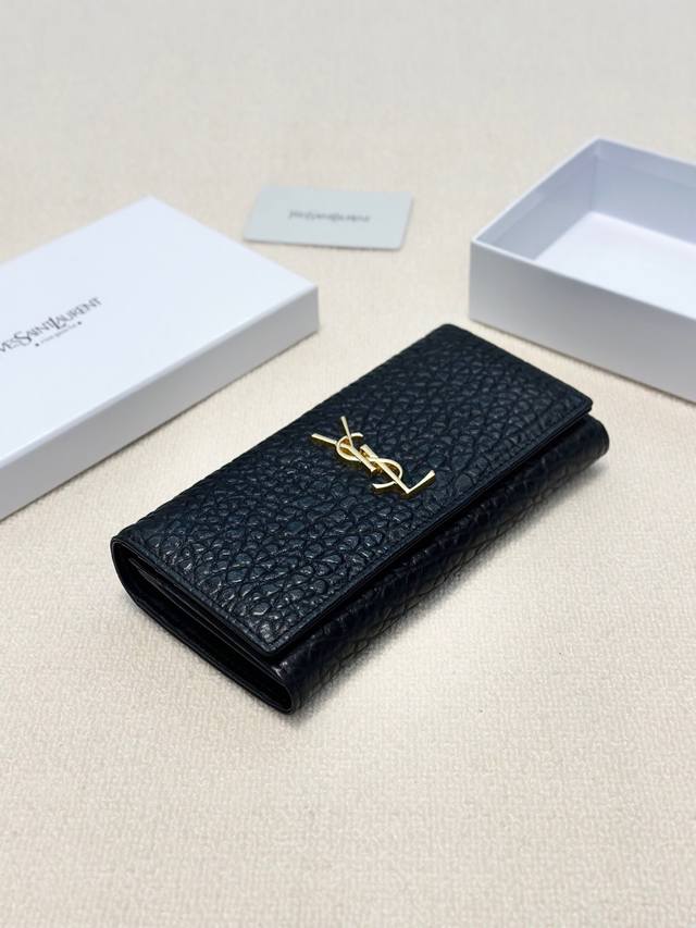 颜色 黑 粉尺寸 19X10圣罗兰款钱包进口小牛皮压花质感一流独一无二风格，实用内阁超美超时尚美女必备单品