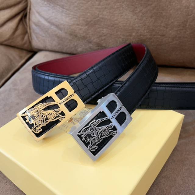 礼物爆款巴宝莉美到爆的自动扣滑道宽度：3.5Cm新款原版搭配经典款18K精钢扣头。时尚百搭，追求高端 原版的品质，品味的体现，休闲高大上！ Iphone实物实拍