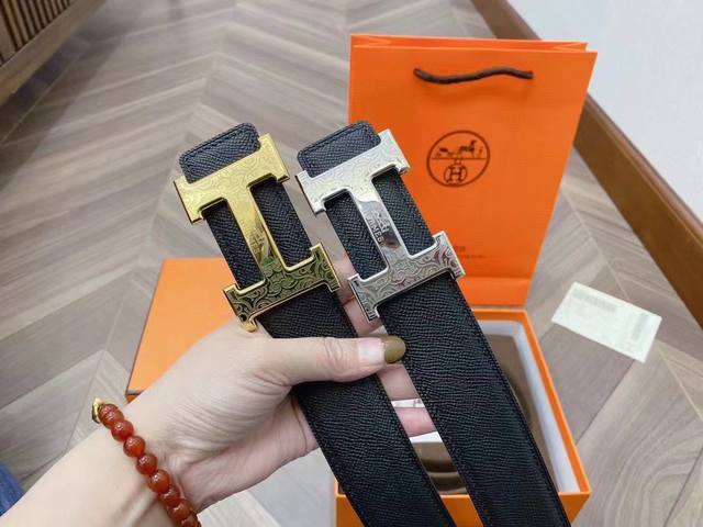 爱马仕 进口双面头层牛皮带身搭配你任何风格 随心驾驭 [奸笑]品牌腰带扣3.8Cm.宽度彰显超凡品味.顶级精品 送礼自用更显档次要便宜的请绕路 懂的来 永不过时