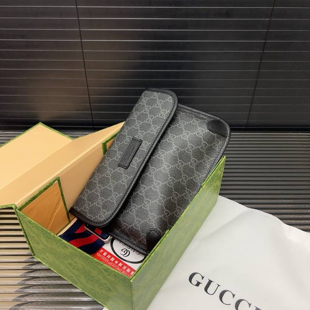 Gucci 古奇 Neo Vintagegg 虎头腰包 单肩斜挎包 胸包 经典百搭 实物拍摄 原厂原版面料 配送防尘袋 礼盒 25 X 17 Cm。