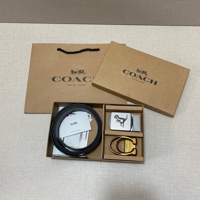 蔻驰皮带 爆款来袭 原单品质、3.8Cm规格 、专柜对版头层牛皮、专柜同款 高真空电镀五金 均可旋转扣头、长度可剪裁。自由搭配！配专柜全套包装 送打眼针