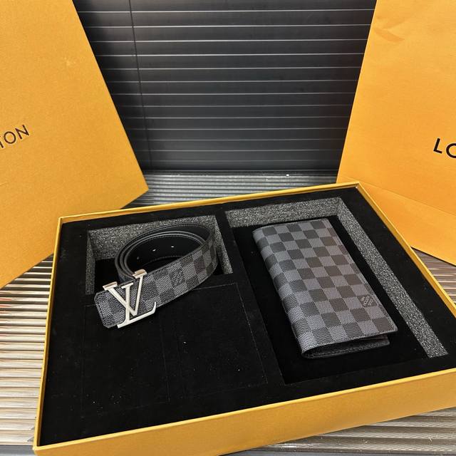 Louisvuitton 路易威登 Lv 二合一套盒 腰带 西服夹钱包 男士精品百搭款 优质合金扣头 高品质 全套包装 礼盒