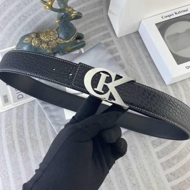 Ck 特种皮腰带系列 ，原厂五金精品不锈钢扣，手感柔软舒适 宽3.8Cm。