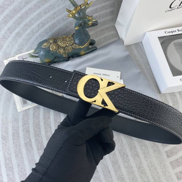 Ck 特种皮腰带系列 ，原厂五金精品不锈钢扣，手感柔软舒适 宽3.8Cm。