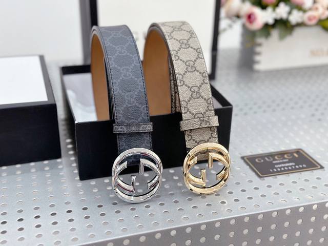 古奇种草啦种草啦！今天给大家分享一款超级好看又实用的 腰带 Gucci 双G 古驰腰带。 这款腰带是纯手工订制的，宽度为 3.8Cm，简约百搭，无论是商务场合还