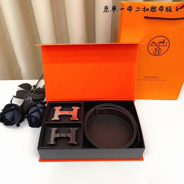 ①带①扣 ①带②扣 原单钢扣版爱马H家 打孔 正版开模 此款腰带双面采用原厂牛皮带身，精密电镀标志性纯钢搭扣 对版专柜。3.8Cm 如需木盒40