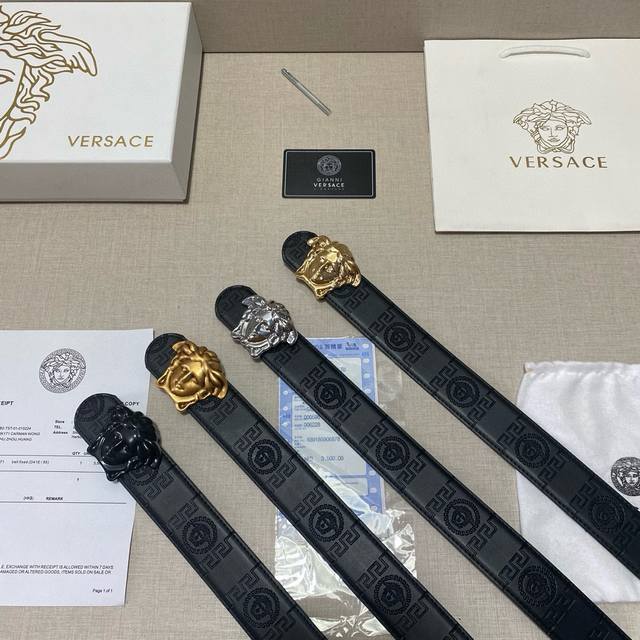 品牌：范思哲Versace 等级：原单私货.头层牛皮，专柜售、堪比正品！油边精致 电脑车线 手感柔软.实物拍摄无修饰 上身效果超好、长度不可裁剪.配专柜全套包装