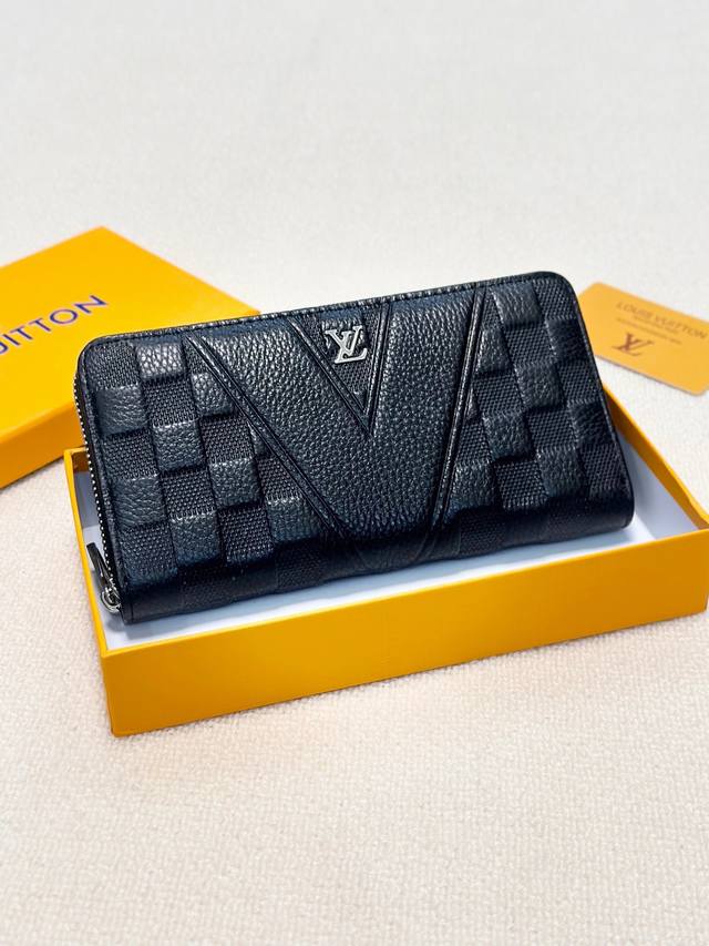 颜色 黑尺寸 21X11Lv新款男士手包原版头层牛皮，一流手感媲美专柜正品，看细节多卡位大容量，现货供应