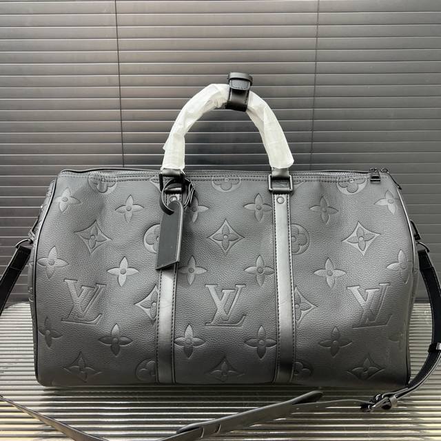 Louisvuitton 路易威登 Lv Keepall50 压花单肩斜挎手提包 旅行袋 手提包袋 机场包 实物拍摄 配送防尘袋 50 X 27Cm。