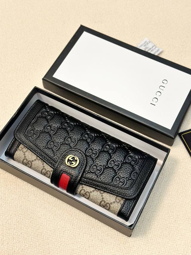 颜色 黑尺寸 19X10古奇爆款Pvc 配牛皮两折钱包款式经典做工精细手感极佳