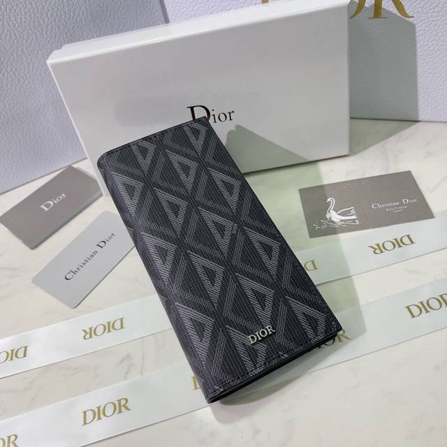 Dior 030颜色 黑色尺寸:17.5*8.5*1.5 Dior专柜火爆登场!官网同步,精湛手工制作,实物拍摄,男女统用! Dior 030颜色 黑色尺寸:17.5*8.5*1.5 Dior专柜火爆登场!官网同步,精湛手工制作,实物拍摄,男女统用!