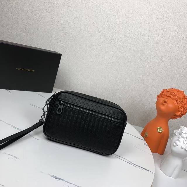 配盒子 Bv官网最新Bottega简称Bv宝提嘉:狠货来袭进口打蜡牛皮,专柜进口五金,独特的设计风格完美至极!让时尚变得无止境 那质感和 那手工无可挑剔,独一无 配盒子 Bv官网最新Bottega简称Bv宝提嘉:狠货来袭进口打蜡牛皮,专柜进口五金,独特的设计风格完美至极!让时尚变得无止境 那质感和 那手工无可挑剔,独一无