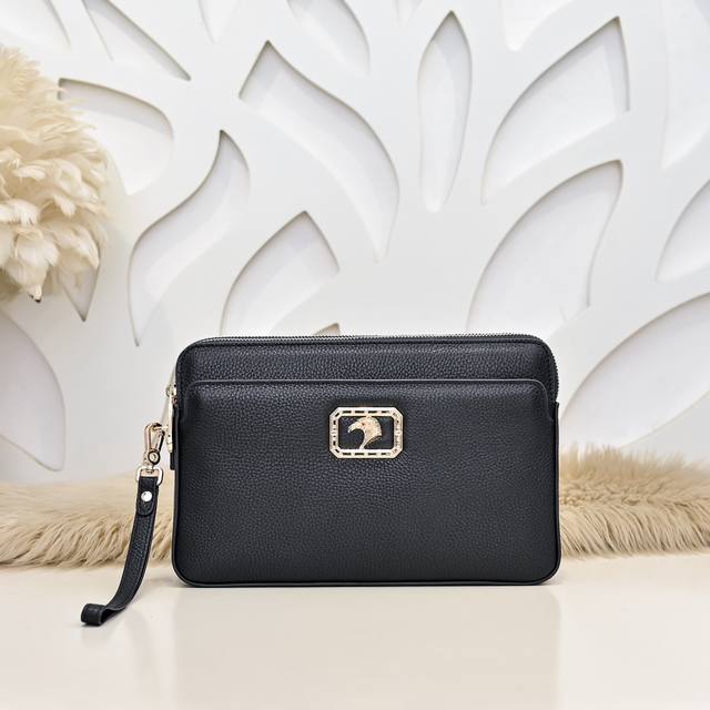 Stefano Ricci-史蒂芬 专柜最新款男士手拿包采用进口小牛皮制作 皮质柔软 纹路清晰可见 手感超赞 高贵五金 时尚鹰头金标 质量看得见 高档大气上档次