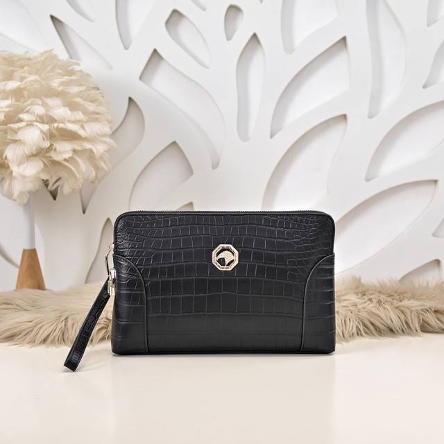 Stefano Ricci-史蒂芬 专柜最新款男士手包采用进口小牛皮制作 皮质柔软 纹路清晰可见 带置密码 手感超赞 高贵五金 时尚鹰头金标 质量看得见 高档大