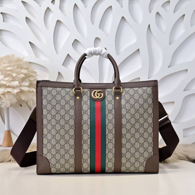 Gucci-古奇最新款男士手提包采用进口小牛皮 皮质柔软 手感超赞 做工精致 高贵五金 细节完美 时尚休闲百搭 质量与质感都能衬托出你独特的品味尺寸：40.32