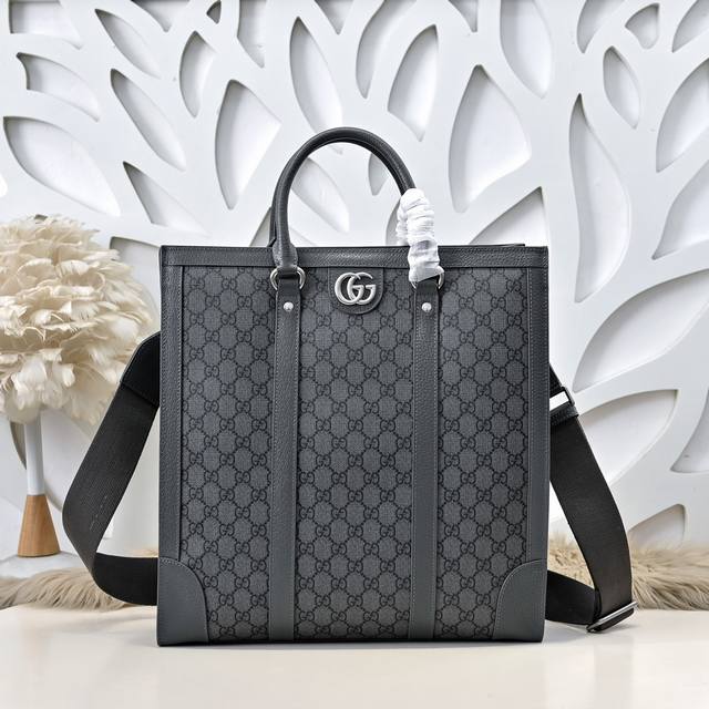 Gucci-古奇最新款男士手提包采用进口小牛皮 皮质柔软 手感超赞 做工精致 高贵五金 细节完美 时尚休闲百搭 质量与质感都能衬托出你独特的品味尺寸：36.38