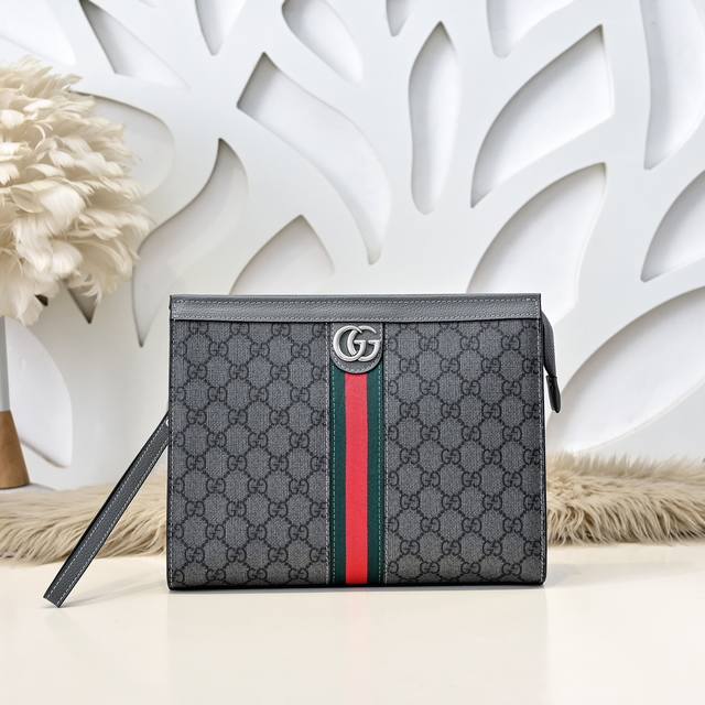 Gucci-古奇最新款男士手包采用进口小牛皮 皮质柔软 手感超赞 做工精致 高贵五金 细节完美 时尚休闲百搭 质量与质感都能衬托出你独特的品味尺寸：29.19.