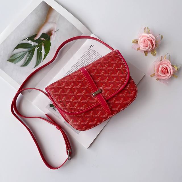 G0Yard 戈雅 成立于1853年，已超过150年的历史，新款单肩斜挎马鞍包，品牌专用加厚棉布原版皮，原版五金，尺寸20*16.5*7