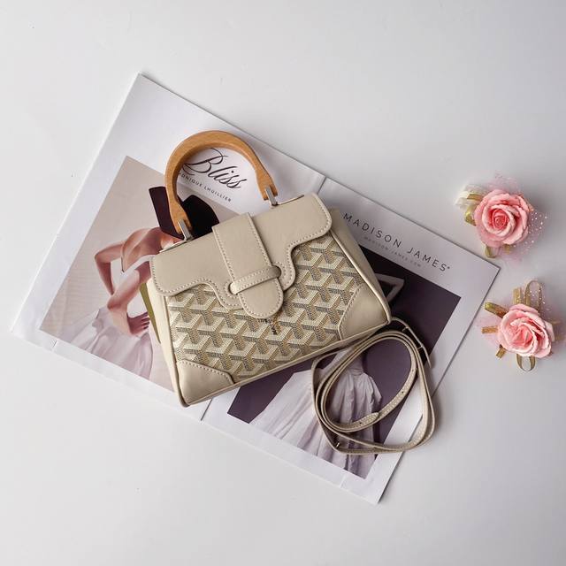 G0Yard 戈雅 Goyard Mini Saigon 西贡包 象征着爱情、优雅、与精致的Saigon包！低调做工又完美、这款包优雅复古又不失风情让人很难拒绝