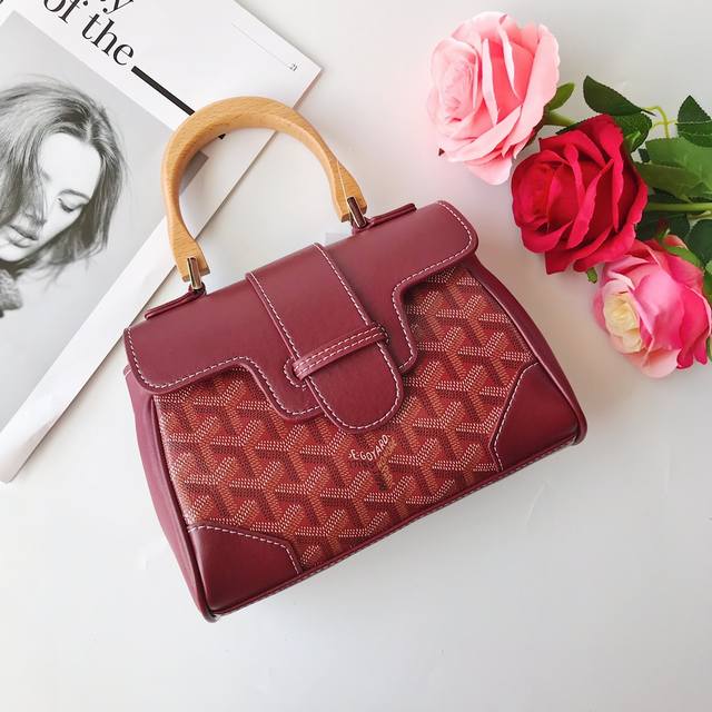 G0Yard 戈雅 Goyard Mini Saigon 西贡包 象征着爱情、优雅、与精致的Saigon包！低调做工又完美、这款包优雅复古又不失风情让人很难拒绝