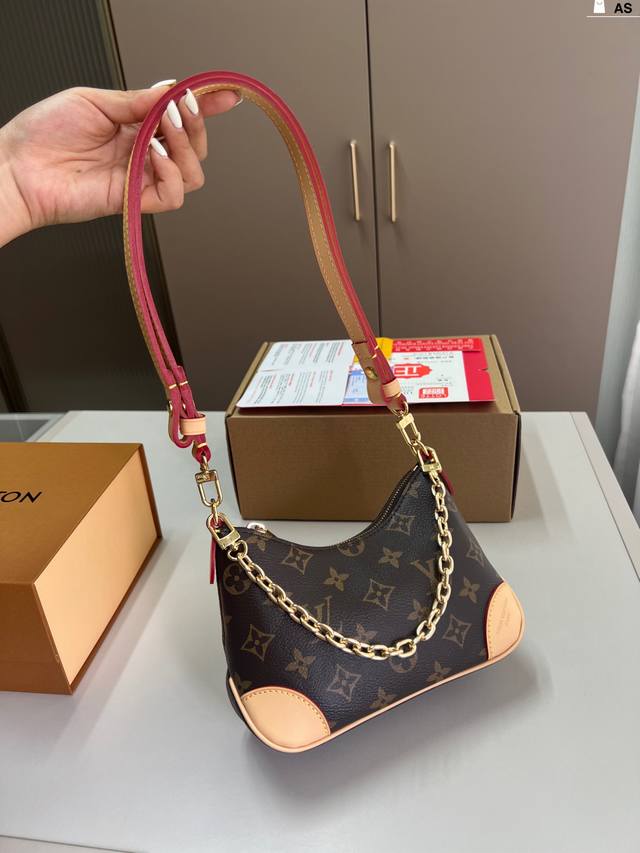 Lv迷你牛角包 Vintage 经典单肩包 单肩斜挎都无敌好看百搭! As尺寸18×11折叠盒飞机盒 Lv迷你牛角包 Vintage 经典单肩包 单肩斜挎都无敌好看百搭! As尺寸18×11折叠盒飞机盒