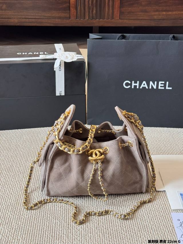 原单版本 麂皮 Mini Chanel 2026 Cruise早春手袋Mini Hobo 香奈儿 Chanel 牛皮刺绣购物袋出货｜超级柔软，亲感特别好！内里采