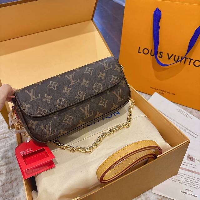 折叠礼盒官网飞机盒 2025新款 Lv 路易威登 Wallet On Chain Ivy牛仔腋下包 麻将包 尺寸22 13Cm