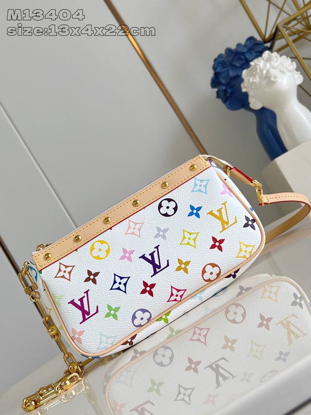 工厂P价 顶级原单 动态芯片！M13404白彩，本款 Pochette Accessoires 手袋取材涂层帆布，以缤纷 Monogram 图案演绎路易威登 X