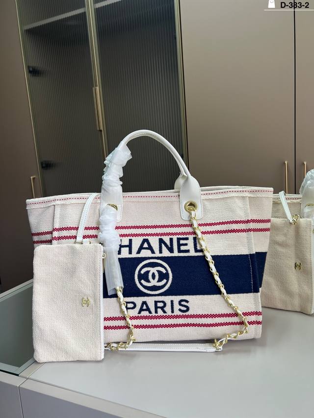 大 香奈儿沙滩包 任何搭配都能够轻松驾驭 低调有质感 容量也很可 D-383-2尺寸32×22 36×28配盒
