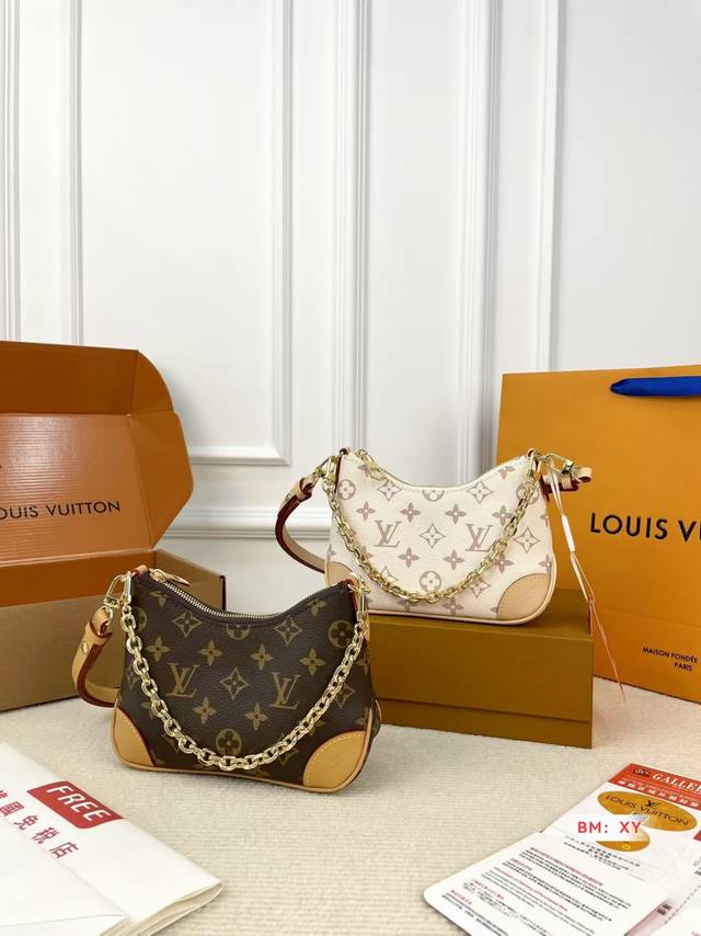 配折叠礼盒 Lv 牛角包 迷你 Vintage 经典单肩包 单肩斜挎都无敌好看百搭！ 尺寸：20*14