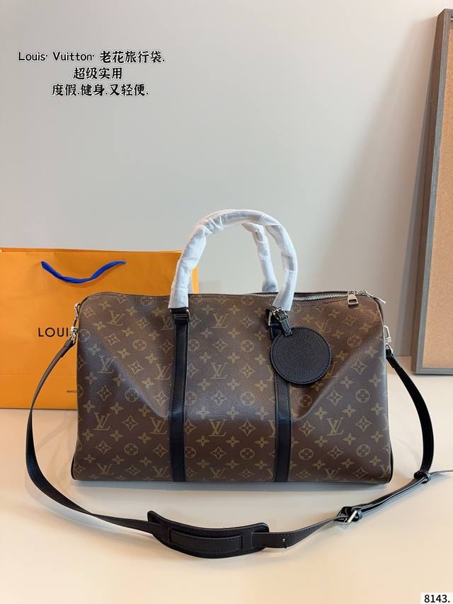 Lv 路易威登联名款Keepall 斜跨包旅行包 一只帅气能装的旅行袋 时尚爆发款火热来袭 经典设计大气可观男女通用款 包包采用原版皮质 超级厚实 耐磨 耐用原 Lv 路易威登联名款Keepall 斜跨包旅行包 一只帅气能装的旅行袋 时尚爆发款火热来袭 经典设计大气可观男女通用款 包包采用原版皮质 超级厚实 耐磨 耐用原