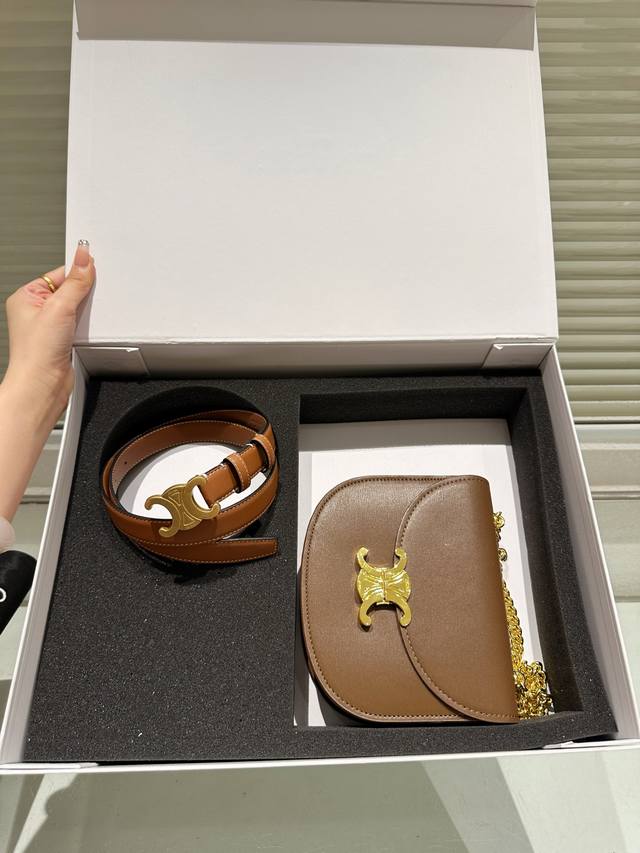 Celine赛琳套盒 包包腰带 太实用啦 原单品质 凯旋门腋下包 高级感满满 尺寸18.15Cm