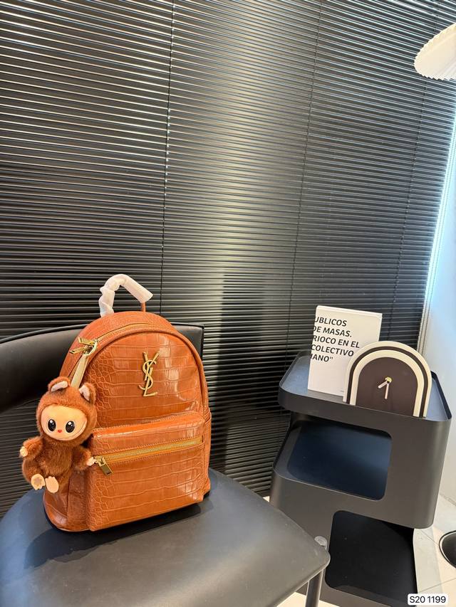 Lv双肩包 简单百搭 颜值高 日常出街首选 潮酷时尚女孩必入款 尺寸：27 31 货号1199