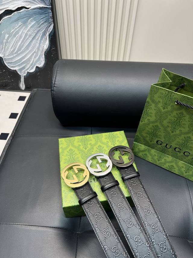 升级版 酷奇！ ！高版本，全钢头 腰带 嘿哈 原单牛皮皮带～热门款 皮带里面最火的啦～质量很好 全套包装！五金绝对不褪色 皮带头和专柜一样的哦～ 配礼盒手提袋发