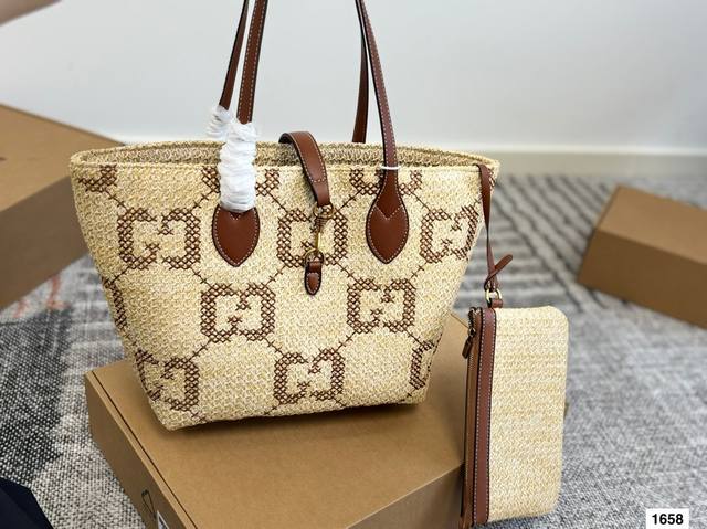 Gucci 编织托特包 拉菲草编织沙滩 夏天来了，准备度假背的风情单品，休闲的最高定义，一定要搭配，尺寸：25.26