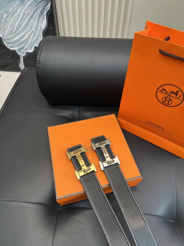 升级版 爱马仕！ ！高版本！！全钢带头 腰带 嘿哈 原单牛皮皮带～热门款 皮带里面最火的啦～质量很好 全套包装！五金绝对不褪色 皮带头和专柜一样的哦～ 配礼盒手