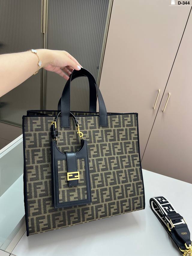 Fendi芬迪 托特包 精致美丽 高级优雅 很好驾驭，不挑衣服 D-344尺寸37×33