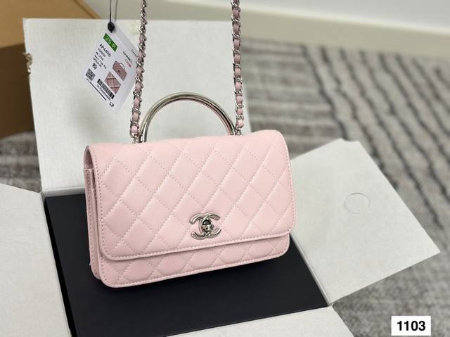 配飞机盒折叠盒子 Chanel 25S 香奈儿手柄发财包真的很精致 限定Coco Rush手柄可以斜挎、单肩、手拎饭盒包做到这么精致真的很可以啦 夏天搭配小裙子