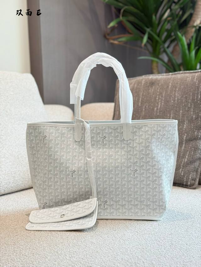 Goyard. Tote Pm小号现货 Goyard Tote Pm小号双面购物袋 王菲舒淇同款 纹路真的很耐看低调有品位 主打轻便防水耐用小32Cm
