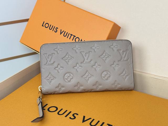 工厂P价 顶级原单 M62121压花杏M61864黑色独家实拍！经典钱夹全新升级！新增四个信用卡槽与一款彩色内衬，以Monogram Empreinte皮革裁制