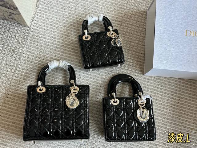 配盒 升级版 Size：17Cm 3格 21Cm 4格 24Cm 5格 漆皮D家戴妃，超级养眼哦！ 高端品质，随意对比细节， 好美的颜色... 牛皮品质